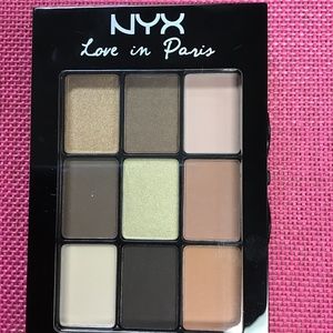 NYX  LOVE IN PARIS EYESHADOW PALETTE
